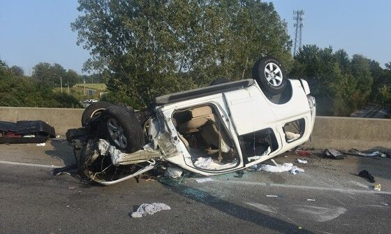 ISP: 3 children hospitalized after crash in Jackson County